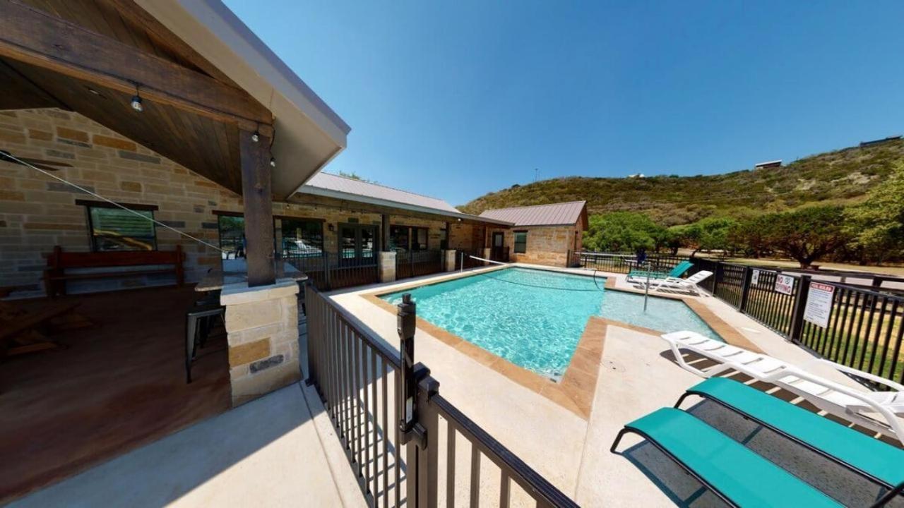 Heartstone Lodge Concan Exterior foto